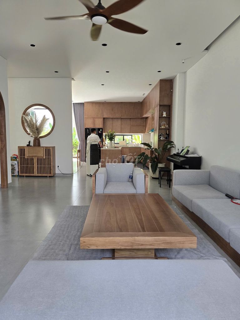 Аренда · 5 комн. · 263 м² · Quận Hải Châu, ул. Đường Núi Thành
