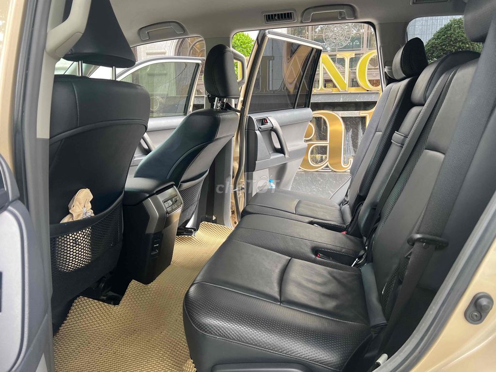Toyota Prado 2013 - 160000 km. Mua bán Ô tô tại Quận Cầu Giấy Hà Nội được đăng bởi Cửa hàng Đại Tín Auto hình 9