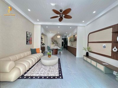 Аренда · 3 комн. · 100 м² · Quận Cẩm Lệ, ул. Đường Huỳnh Ngọc Đủ
