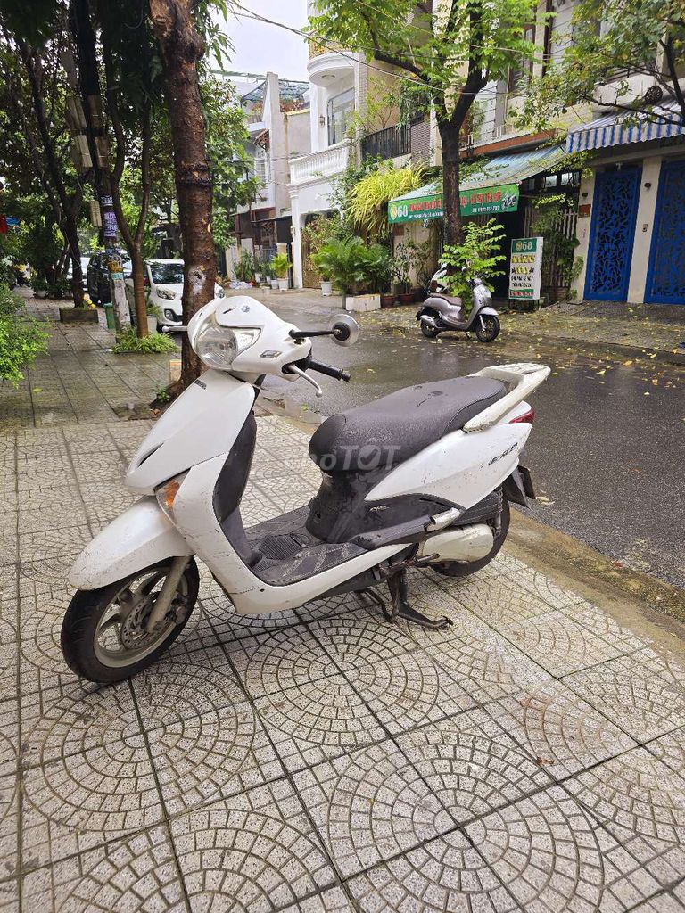 Honda Lead màu Trắng PHUN XĂNG ĐIỆN TỮ LỢI XĂNG. Mua bán Xe máy tại Quận Hải Châu Đà Nẵng được đăng bởi cường thịnh hình 4