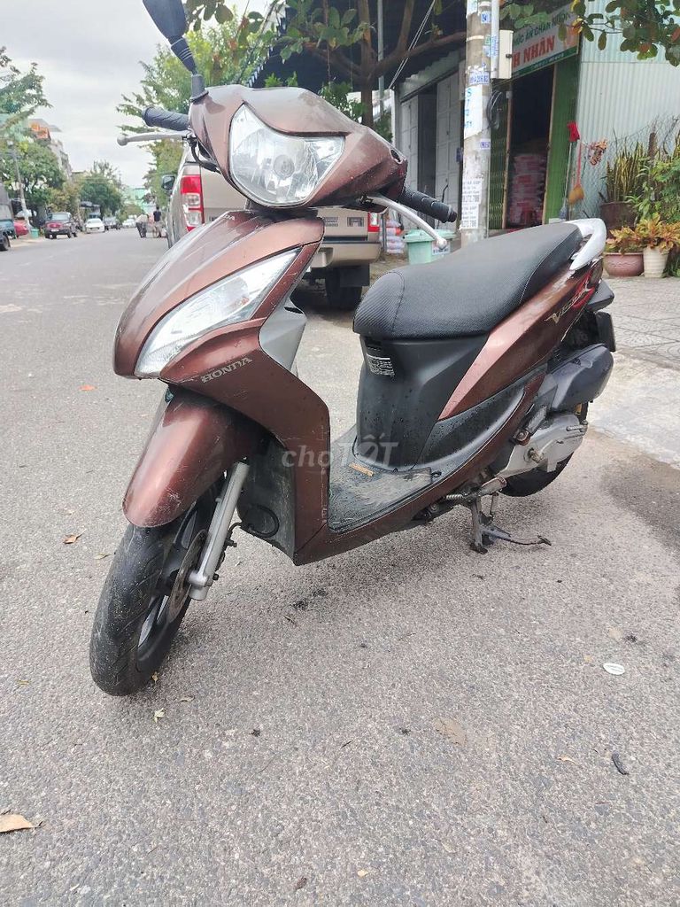 Bán Lead 2012 chân chống điện. Mua bán Xe máy tại Quận Cẩm Lệ Đà Nẵng được đăng bởi Thiện Thanh hình 1