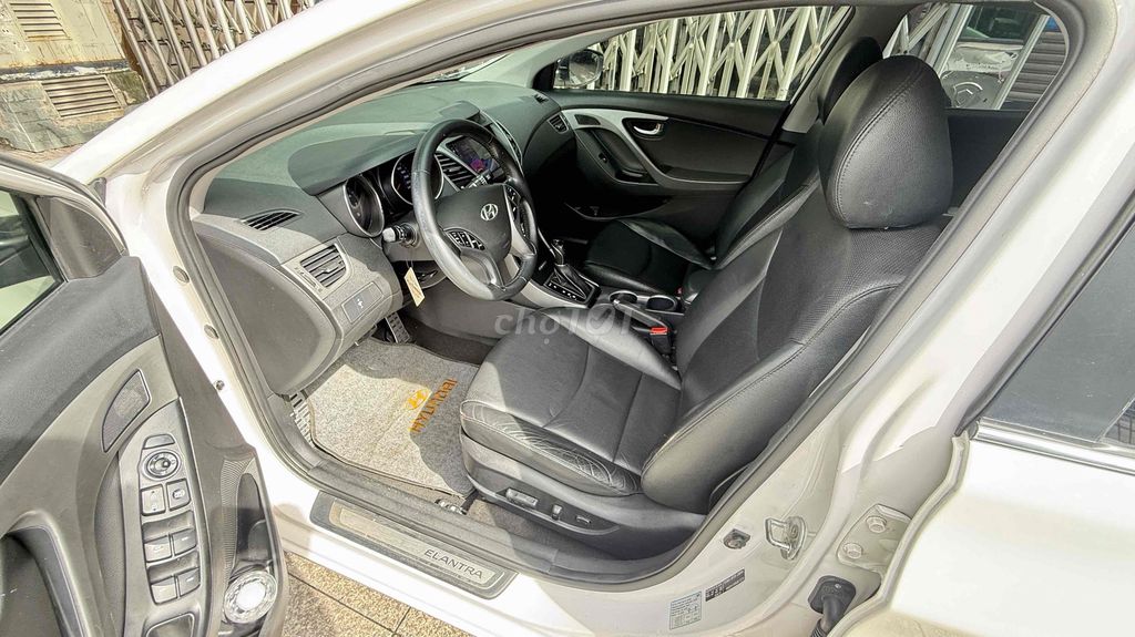 Hyundai Elantra 2015 1.8 AT - 94000 km. Mua bán Ô tô tại Quận Tân Phú Tp Hồ Chí Minh được đăng bởi Thế Anh hình 9