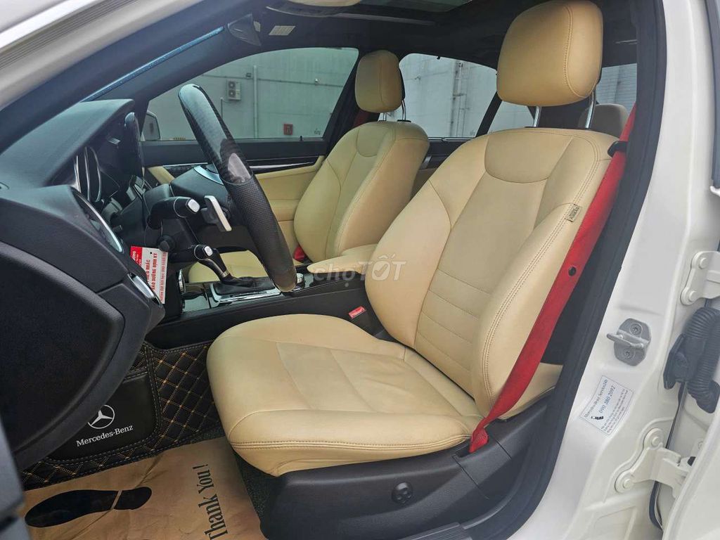 MERCEDES C300 AMG PLUS  SX 2013. Mua bán Ô tô tại Quận Gò Vấp Tp Hồ Chí Minh được đăng bởi THẾ GIỚI Ô TÔ AUTO WORLD  hình 8