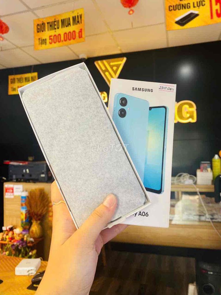 Samsung Galaxy A06 (128GB) - Máy đẹp giá tốt