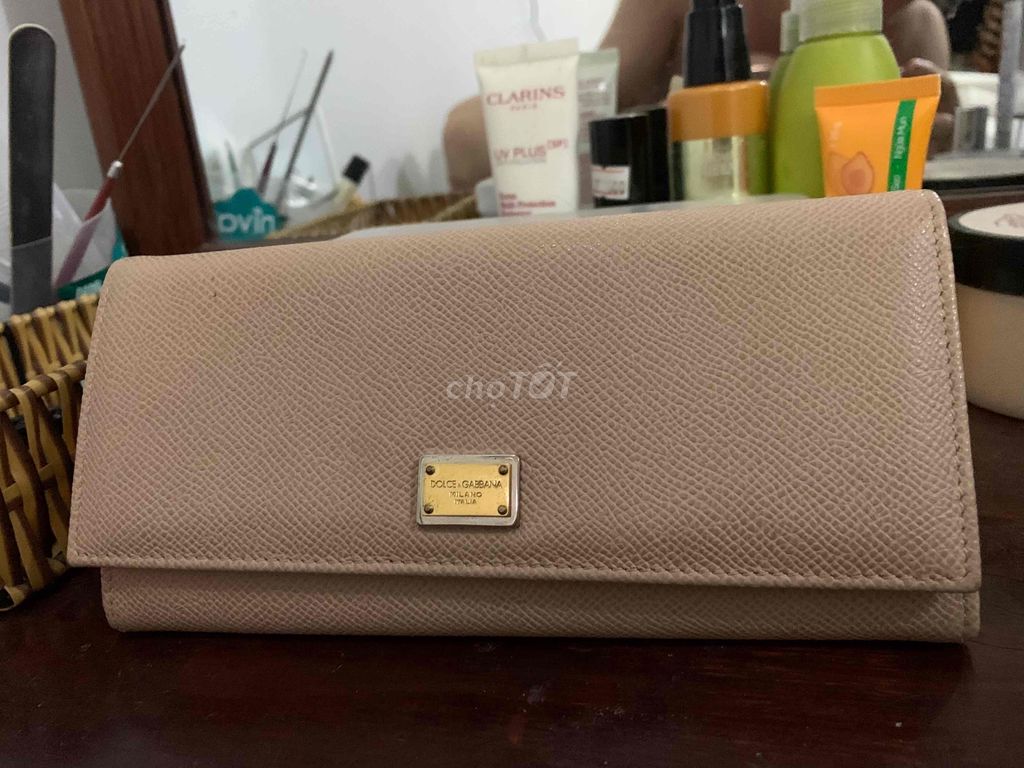 Ví nữ D&G DOCLE ITALYA chính hãng thanh lý. Mua bán Túi xách tại Quận 7 Tp Hồ Chí Minh được đăng bởi Trịnh Hiền hình 2