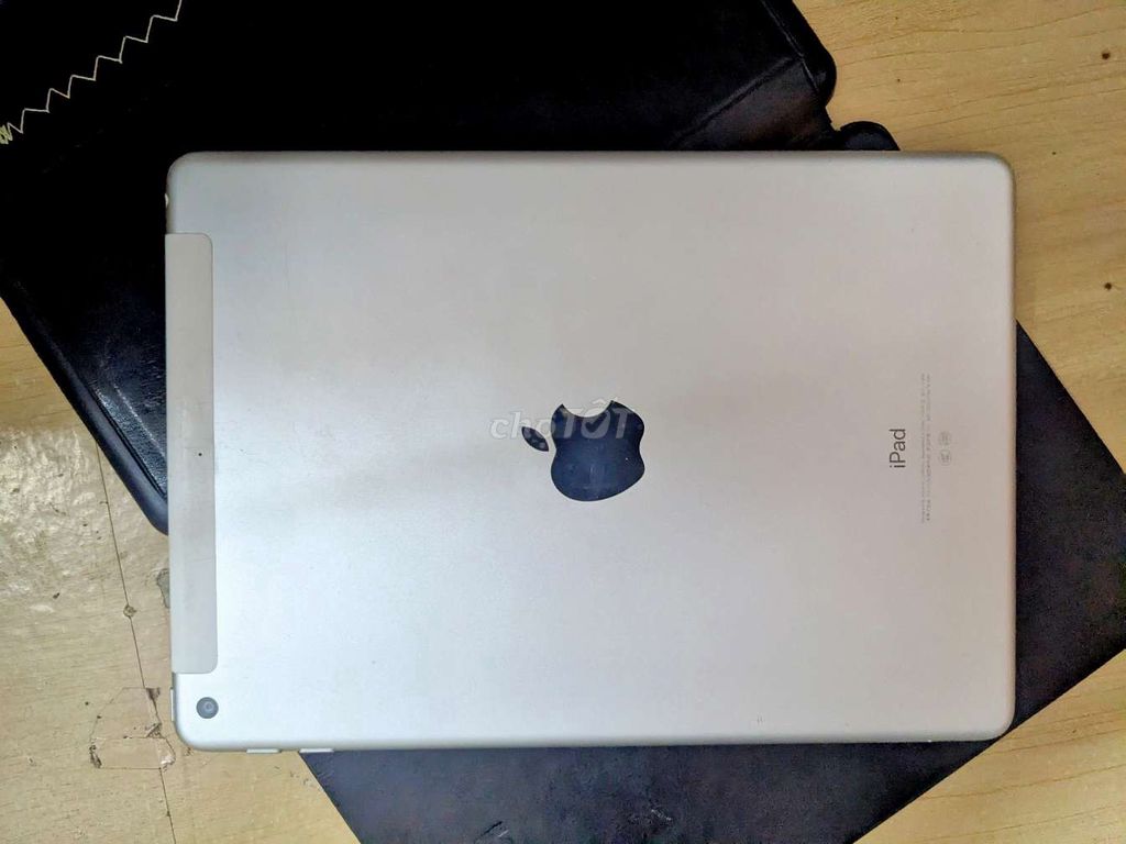 Apple iPad Gen 6 32GB Bạc. Mua bán Máy tính bảng tại Thành phố Cao Lãnh Đồng Tháp được đăng bởi no lệ tình yêu  hình 1