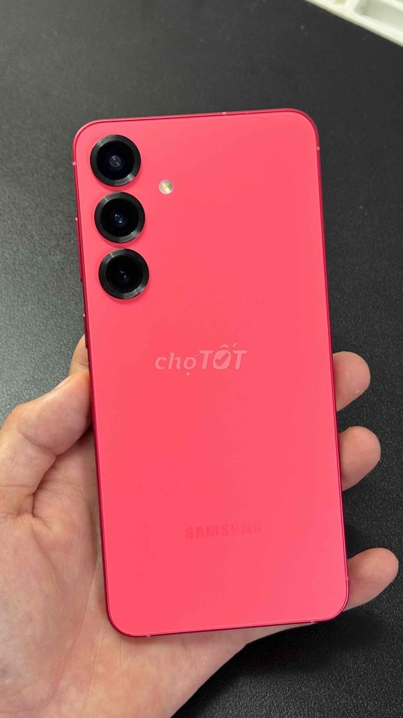 SAMSUNG S25 PLUS 512GB HÀN 9899% ĐỎ CORAL. Mua bán Điện thoại tại Quận Hà Đông Hà Nội được đăng bởi Trung Nguyễn hình 1