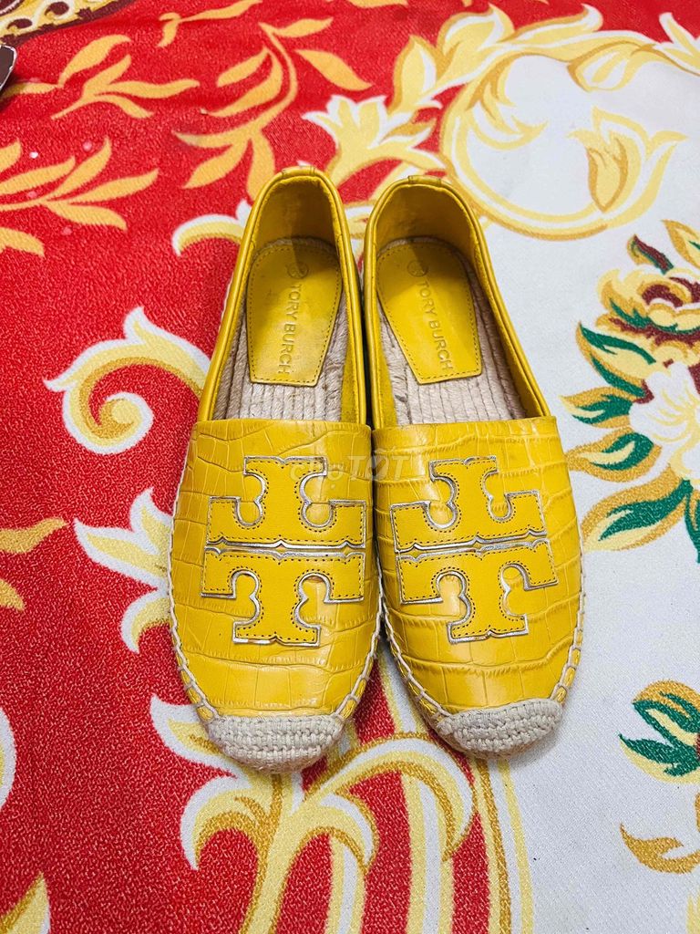 Giày Tory Burch Nữ Vàng Da tổng hợp Size 36. Mua bán Giày dép tại Huyện Bình Chánh Tp Hồ Chí Minh được đăng bởi Tú hình 1