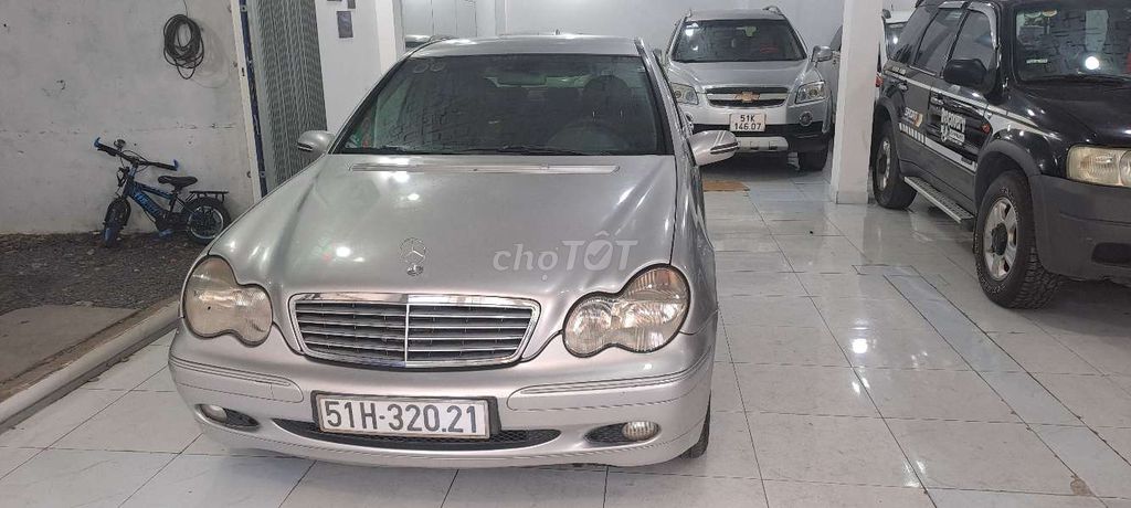 Xe mercedes C200 rất đẹp chạy rất êm đẳng cấp. Mua bán Ô tô tại Huyện Hóc Môn Tp Hồ Chí Minh được đăng bởi Huỳnh chí tâm hình 9