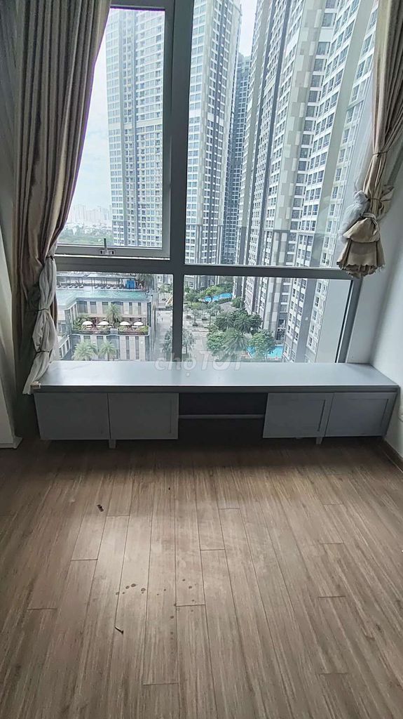 Tủ kệ Gỗ Xám 2m4. Mua bán Tủ, kệ gia đình tại Quận 6 Tp Hồ Chí Minh được đăng bởi Văn Thọ hình 1
