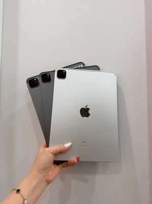 iPad Pro M1 128GB Wifi zin đẹp BH 1 đổi 1