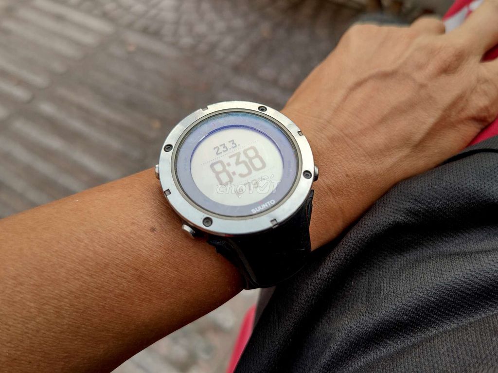 Đồng hồ Sport Suunto Ambit 3 fullbox mới 500euro