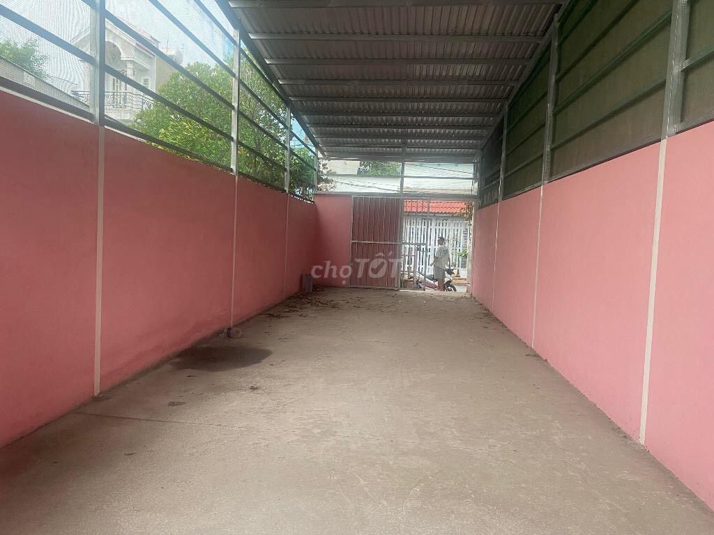 TX33-QUẬN 12: BÁN ĐẤT TẶNG NHÀ 110m2, NGANG 5m, ĐƯỜNG Ô TÔ TRÁNH