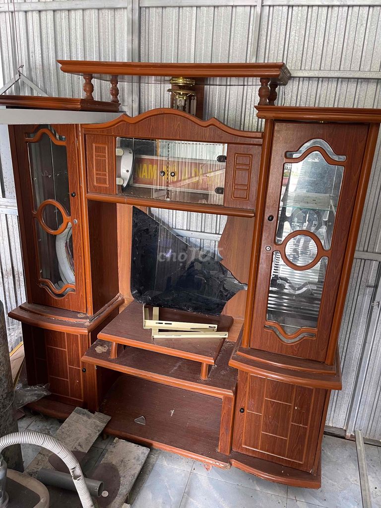 Kệ tivi ván ép màu Nâu. Mua bán Tủ, kệ gia đình tại Huyện Châu Thành Đồng Tháp được đăng bởi Bảo long hình 1