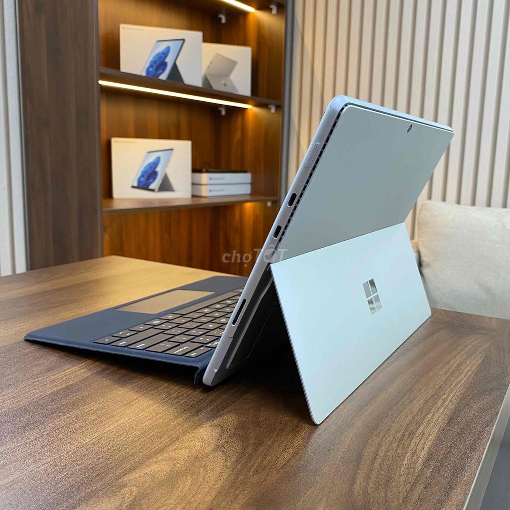 Microsoft Surface Pro 8 13 inch 8GB/128GB. Mua bán Laptop tại Thành phố Thủ Đức Tp Hồ Chí Minh được đăng bởi Vũ Surface hình 1