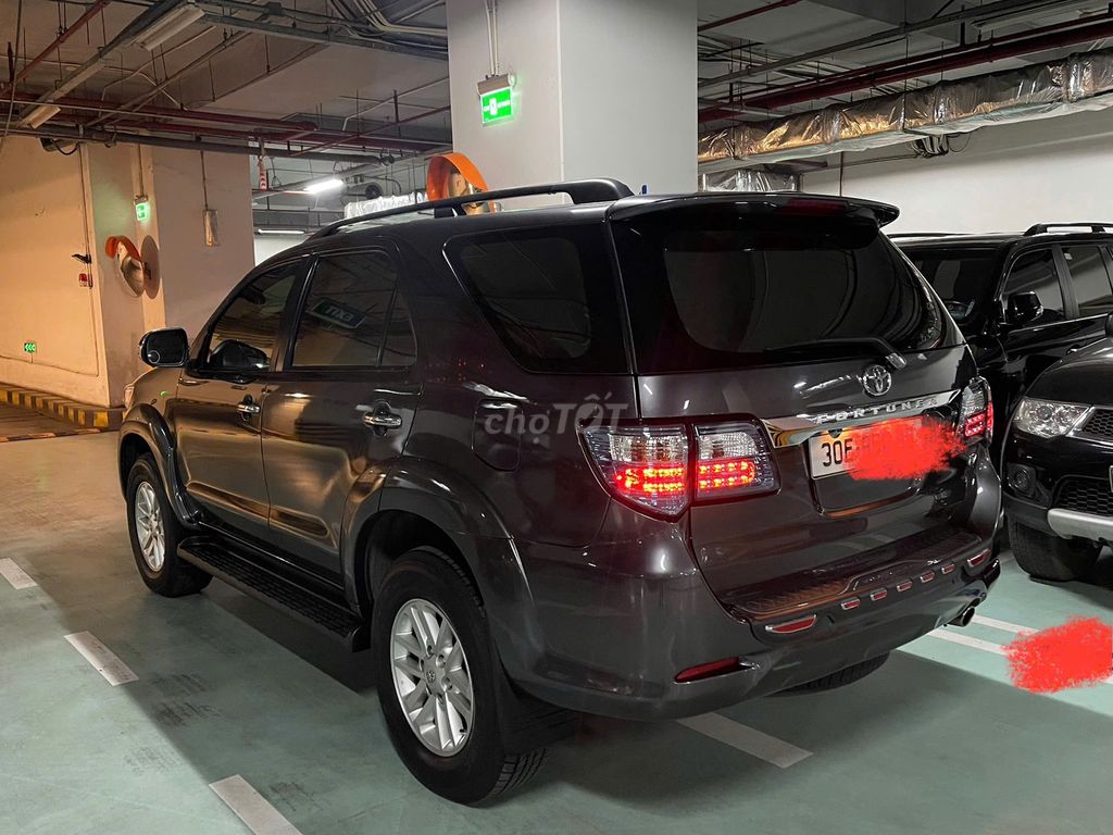 Toyota Fortuner 2012 Đẹp không đối thủ XUẤT SẮC. Mua bán Ô tô tại Quận Thanh Xuân Hà Nội được đăng bởi Vạn Phát  Auto hình 2