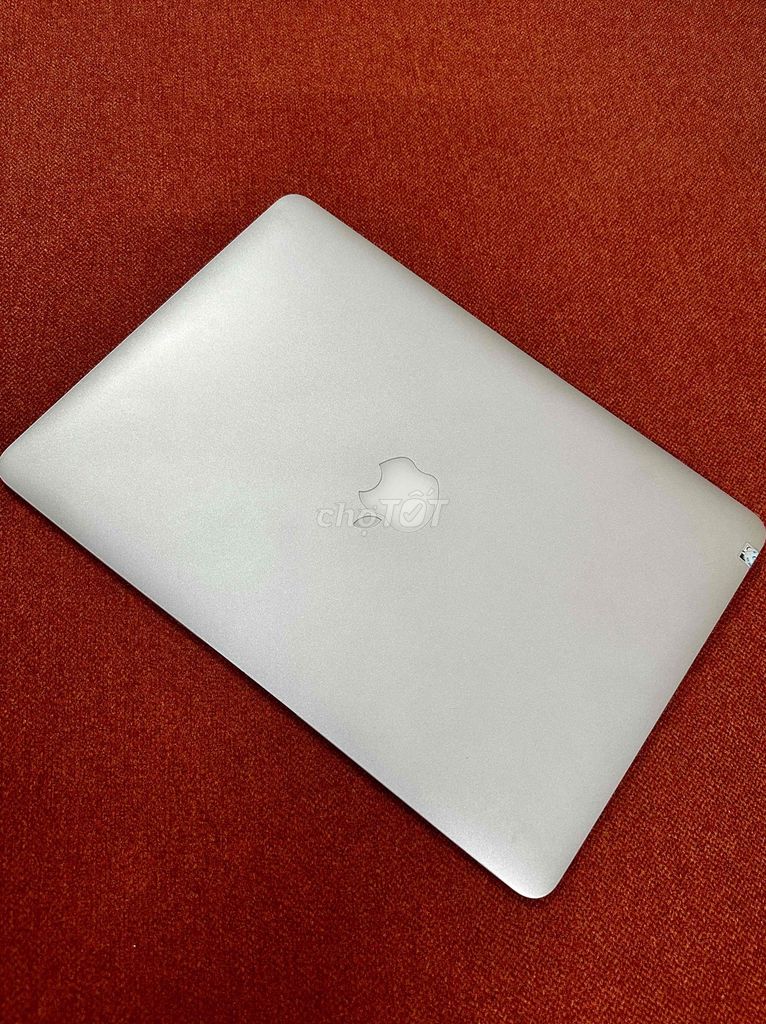 Apple Macbook Air 2017 i5 8GB/128GB like new. Mua bán Laptop tại Quận Sơn Trà Đà Nẵng được đăng bởi Anh Tuấn hình 1