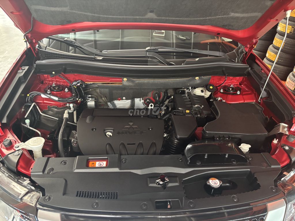 Mitsubishi Outlander Đỏ 7 chỗ. Mua bán Ô tô tại Thành phố Thủ Dầu Một Bình Dương được đăng bởi Mr Việt Mitsubishi BD hình 3