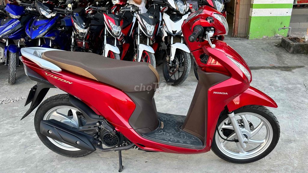 Honda Vision 2018 đỏ ( hỗ trợ góp )