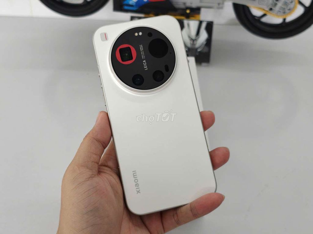 Xiaomi 17 Ultra 512GB Trắng. Mua bán Điện thoại tại Quận Ninh Kiều Cần Thơ được đăng bởi Lê Khang hình 1