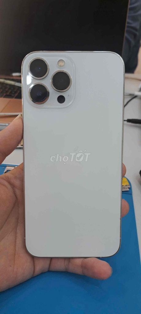 Apple iPhone 13 Pro Max 256GB Gold 99%. Mua bán Điện thoại tại Quận Phú Nhuận Tp Hồ Chí Minh được đăng bởi HoangAnh 255 hình 1