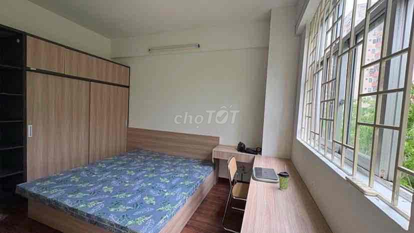 2BR | Открытые окна недалеко от центра