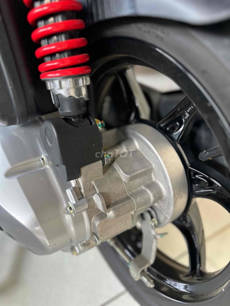 CẦN BÁN LIBERTY 2024 LƯỚT NHƯ MỚI 4700km. Mua bán Xe máy tại Huyện Thống Nhất Đồng Nai được đăng bởi dat hình 12