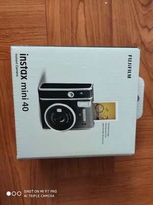 Máy chụp ảnh lấy liền Fujifilm Instax Mini 40