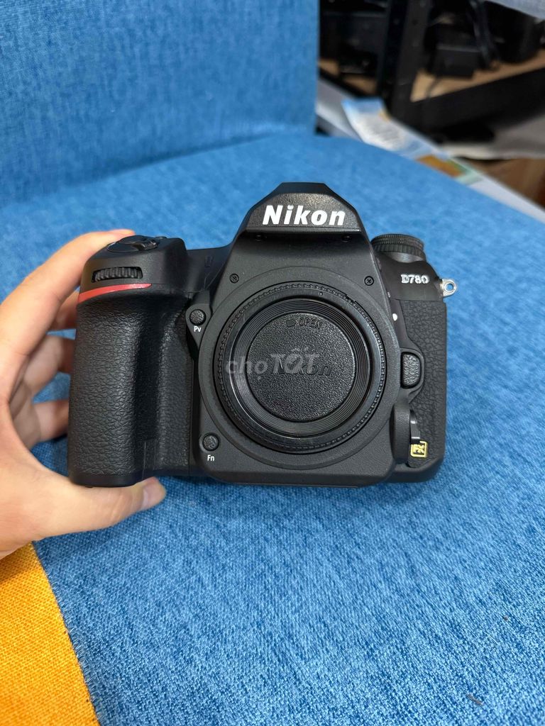 nikon D780 đẹp khá, giá rẻ