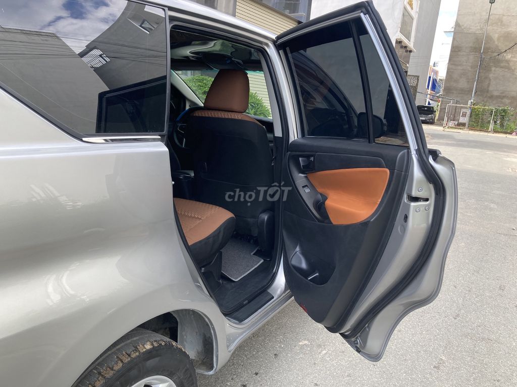 Bán INNOVA E màu Bạc 2020 xe gia đình chính chủ. Mua bán Ô tô tại Quận Bình Tân Tp Hồ Chí Minh được đăng bởi Minh Thư hình 1