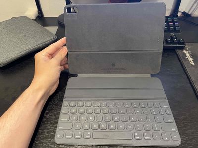 bàn phím Smart Keyboard Folio cho iPad 11 inch. Mua bán Phụ kiện (Màn hình, Chuột...) tại Quận Hai Bà Trưng Hà Nội được đăng bởi Jayson
