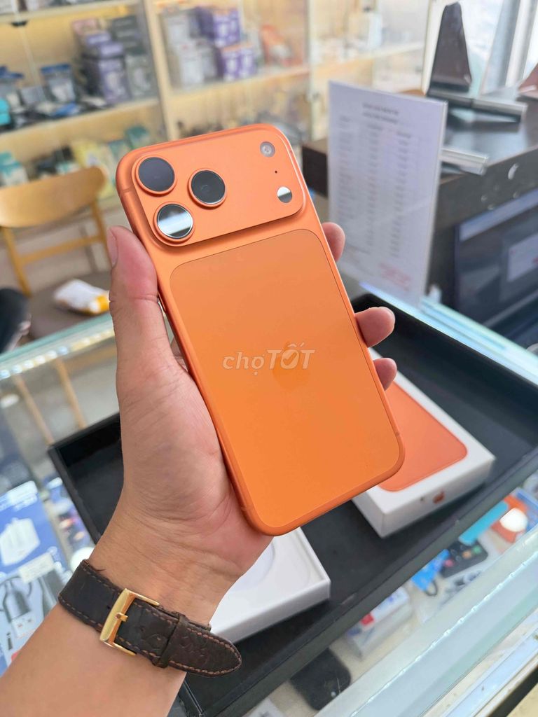 17 Pro Max 256Gb CAM VN BH 10/26 Sạc 56L keng. Mua bán Điện thoại tại Quận 6 Tp Hồ Chí Minh được đăng bởi Nguyễn Tất Thám hình 1