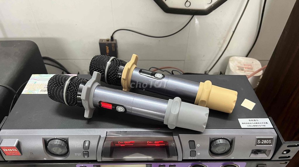 Micro không dây BBS S-280S Đỏ. Mua bán Tivi, Âm thanh tại Thành phố Tây Ninh Tây Ninh được đăng bởi Thành hình 1