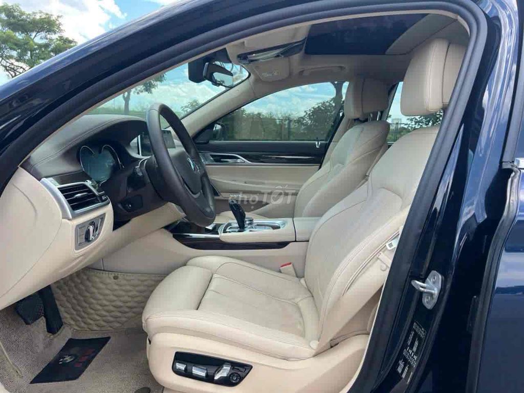 BMW 730Li sx 2018 màu xanh nhập Đức siêu đẹp. Mua bán Ô tô tại Quận Cầu Giấy Hà Nội được đăng bởi Cao Quý hình 10