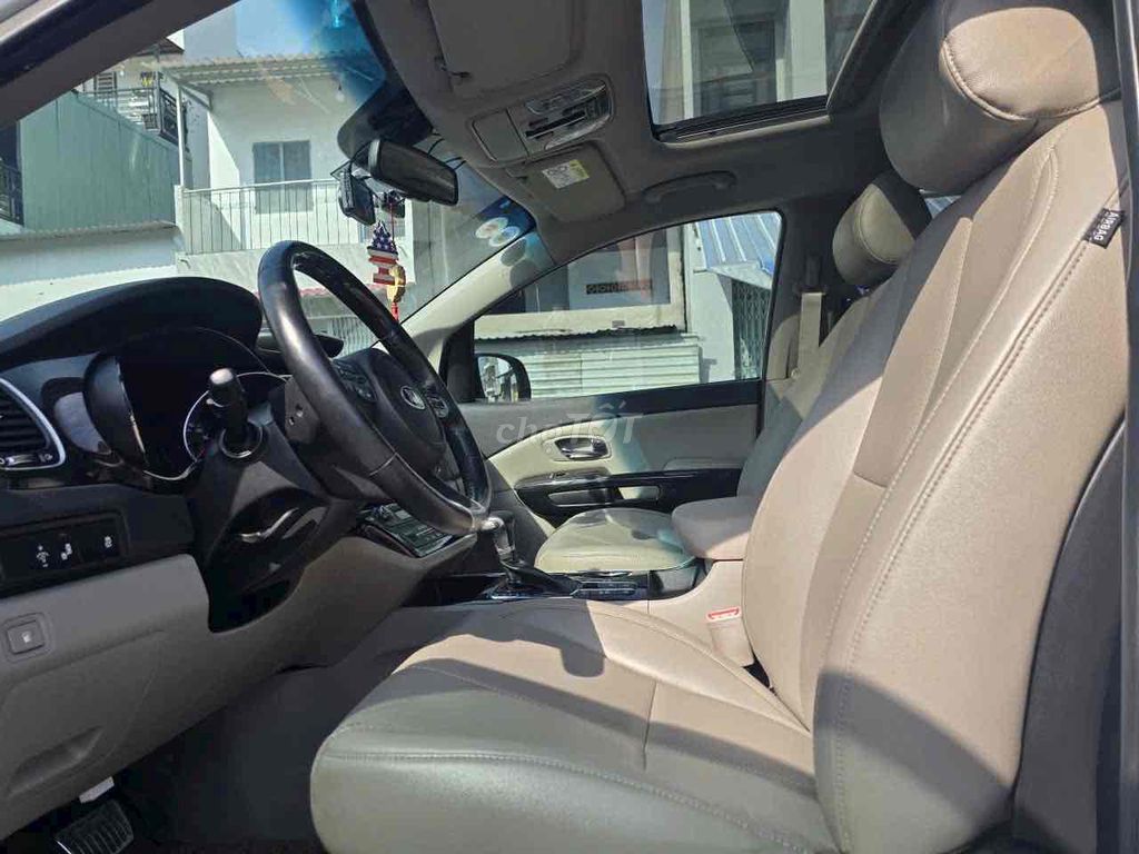 Kia Sedona 2.2 DAT LUXURY 2021 - 80000km. Mua bán Ô tô tại Quận Bình Tân Tp Hồ Chí Minh được đăng bởi Lê Văn hình 12