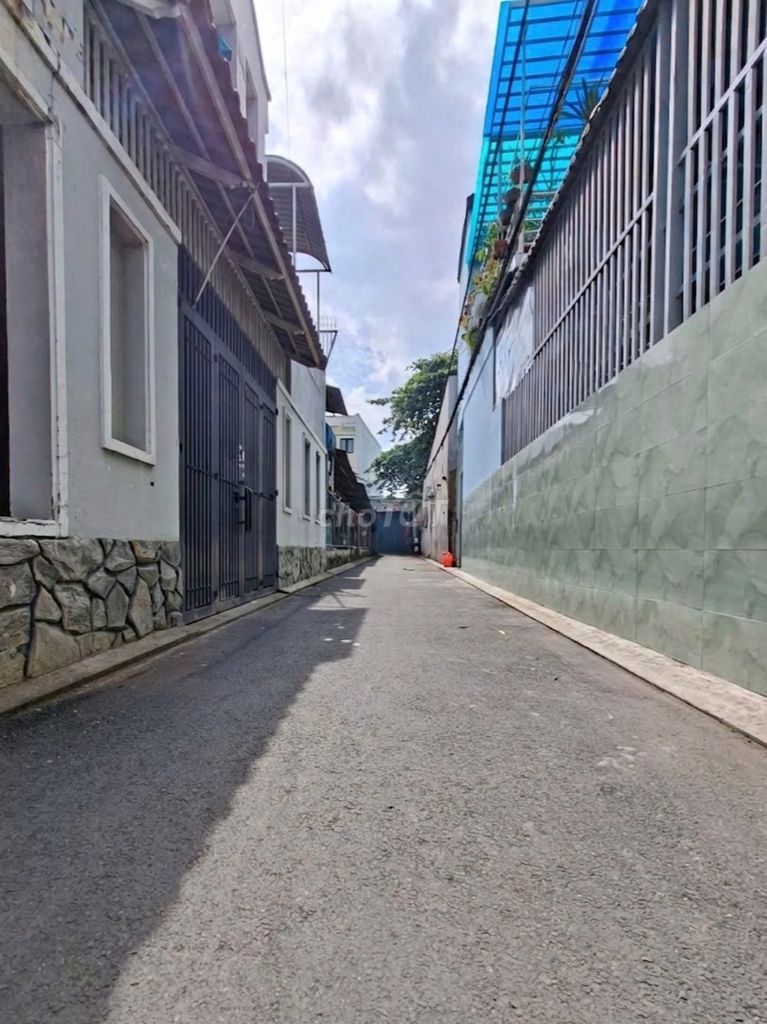 55M2 - LÔ ĐẤT ĐẸP - HXH NHỰA Ô TÔ QUAY ĐẦU - LINH TÂY - GIÁ 3.15 TỶ