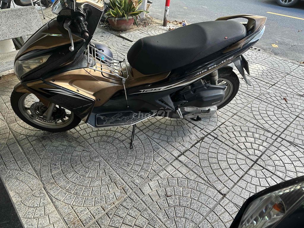 Honda Air Blade 2013, коричнево-черный, 87 000 км