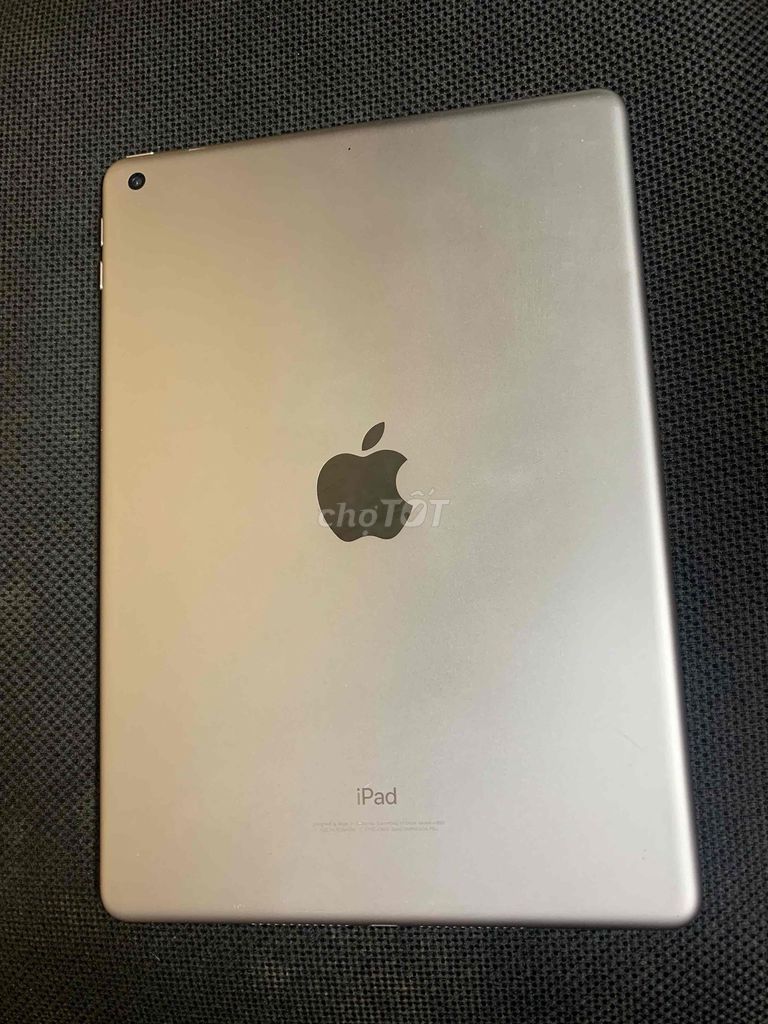 Apple iPad Gen 6 32GB Bạc. Mua bán Máy tính bảng tại Thành phố Biên Hòa Đồng Nai được đăng bởi Trương  hình 1