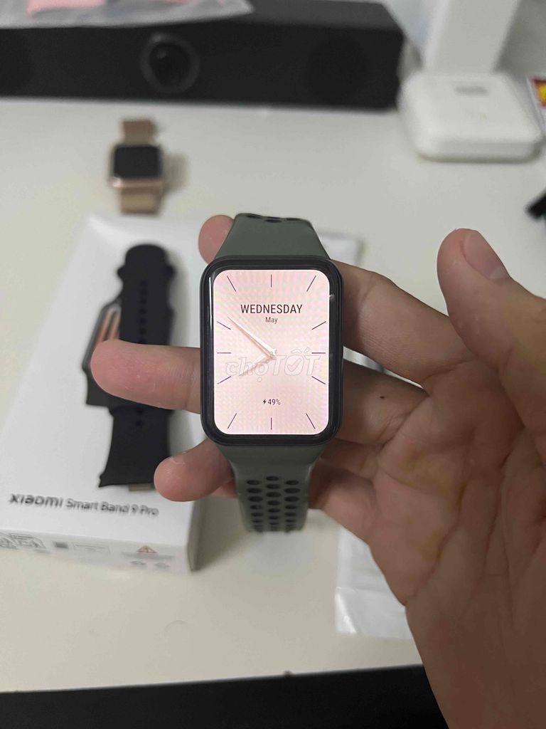 Xiaomi Smart Band 9 Pro Xám đen. Mua bán Thiết bị đeo thông minh tại Thành phố Long Xuyên An Giang được đăng bởi Redmi Pad Pro hình 1