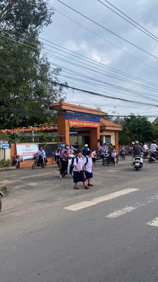 BỂ NỢ bán gấp căn nhà ngay TRƯỜNG HỌC DT 710m2 Chỉ 650tr Công Chứng. Mua bán Nhà ở tại Huyện Phú Giáo Bình Dương được đăng bởi Quang