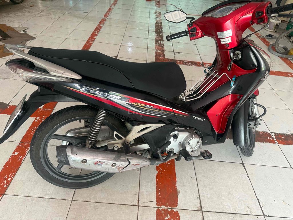 Honda Future 125i Sport Черно-красный