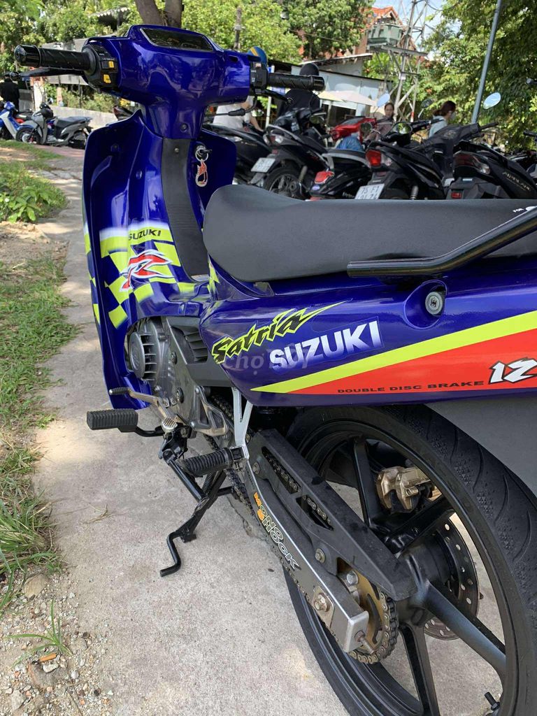 Satria Xanh dương tem cờ , máy full 120 , 6 số. Mua bán Xe máy tại Thành phố Huế Thừa Thiên Huế được đăng bởi Bình Minh hình 2