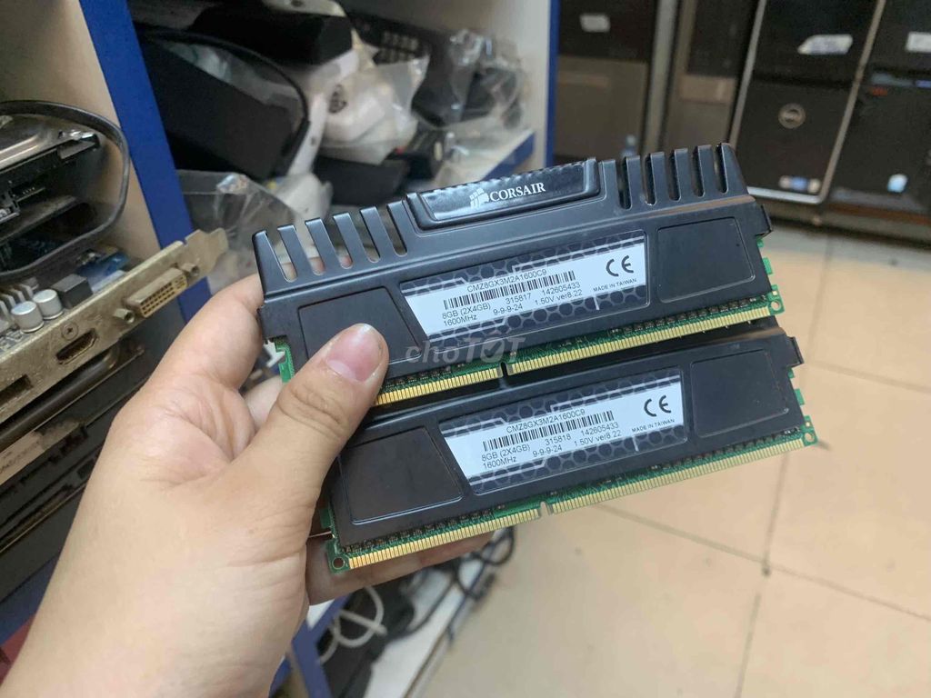 CÒN VÀI CẶP RAM CORSAI DDR3 8GB(4Gx2) CHẠY TỐT