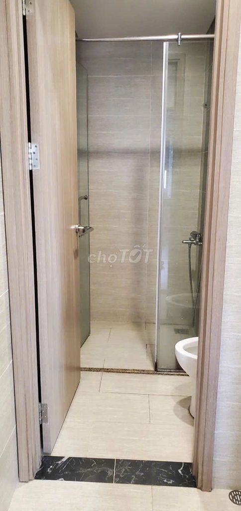 Квартира с 2 спальнями и 1 санузлом в Vinhomes Ocean Park, полностью меблированная