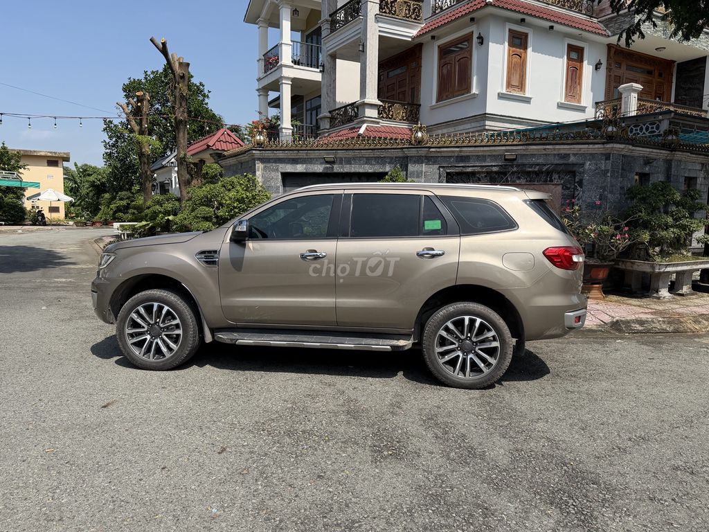 Bán Ford Everest 2020 Titanium 2 cầu full đẹp. Mua bán Ô tô tại Quận 12 Tp Hồ Chí Minh được đăng bởi Khánh hình 8