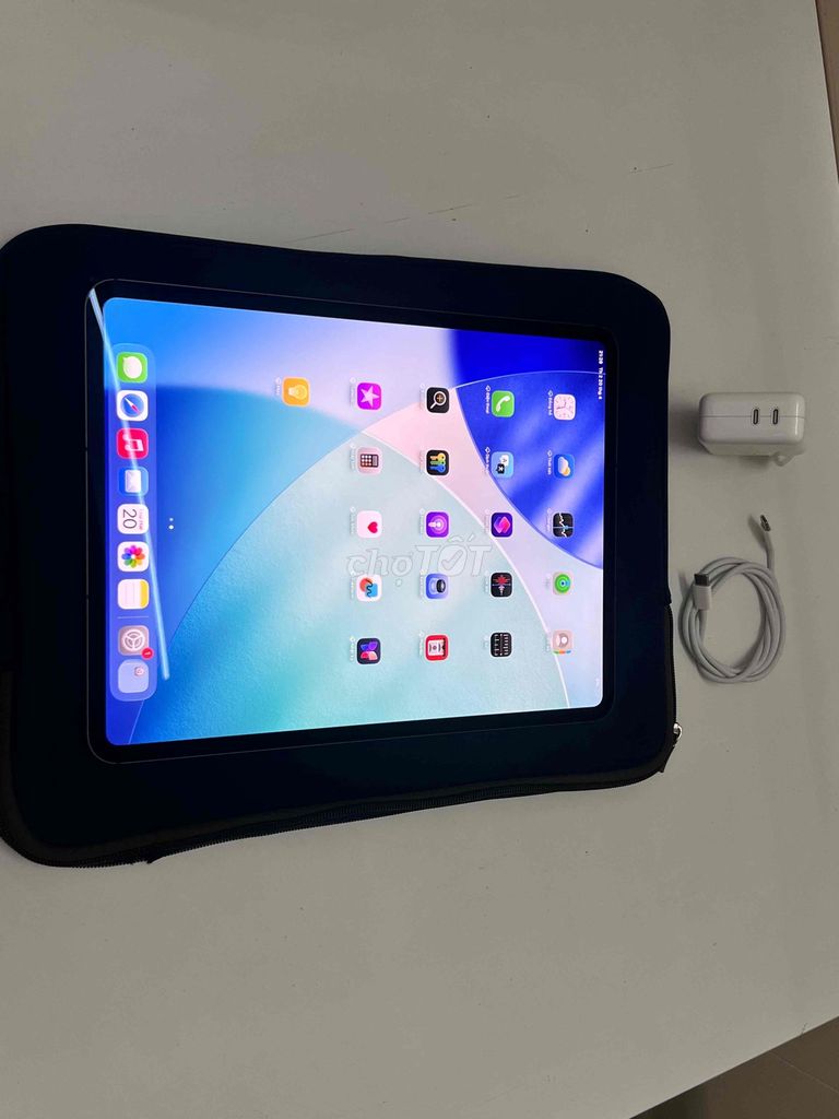 Apple iPad Pro M5 13 inch 16GB/1TB. Mua bán Máy tính bảng tại Quận 6 Tp Hồ Chí Minh được đăng bởi Đinh Trọng Hòa hình 1