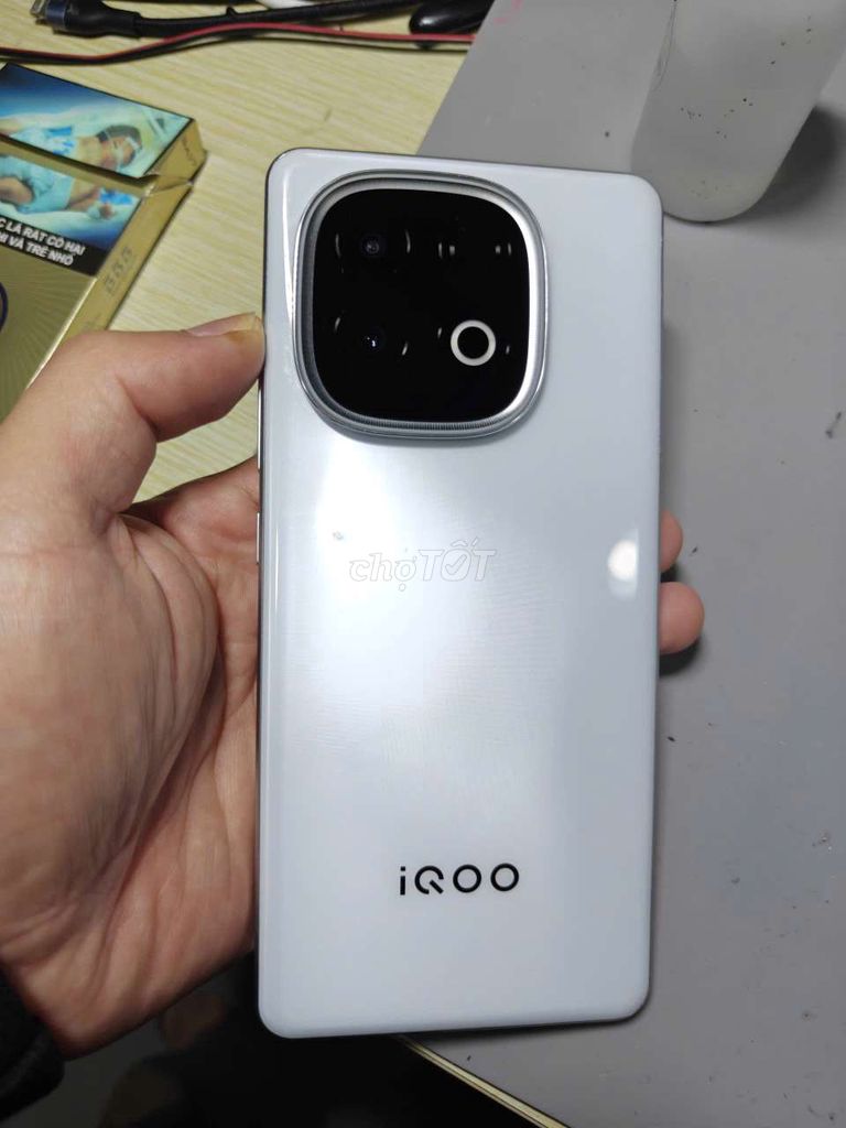 IQOO Z10 TUBOR PLUS 12GB/256GB Trắng. Mua bán Điện thoại tại Thành phố Đà Lạt Lâm Đồng được đăng bởi Công hình 1