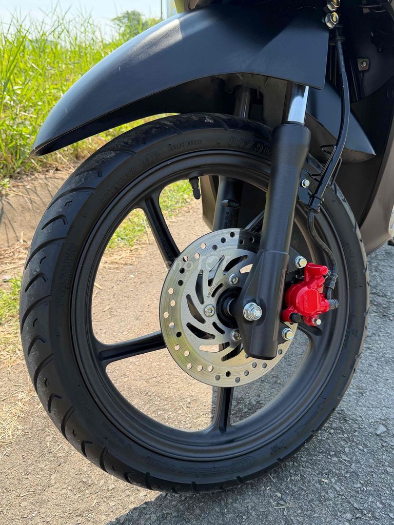 Honda Vision 2024 Bánh lớn lướt 5800km. Mua bán Xe máy tại Quận 8 Tp Hồ Chí Minh được đăng bởi Anh Quốc hình 11