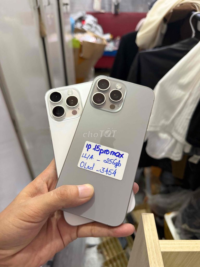Apple iPhone 15 Pro Max 256GB QuốcTế. Mua bán Điện thoại tại Quận Hải Châu Đà Nẵng được đăng bởi Hoàng Táo 273 Nguyễn Hoàng hình 1