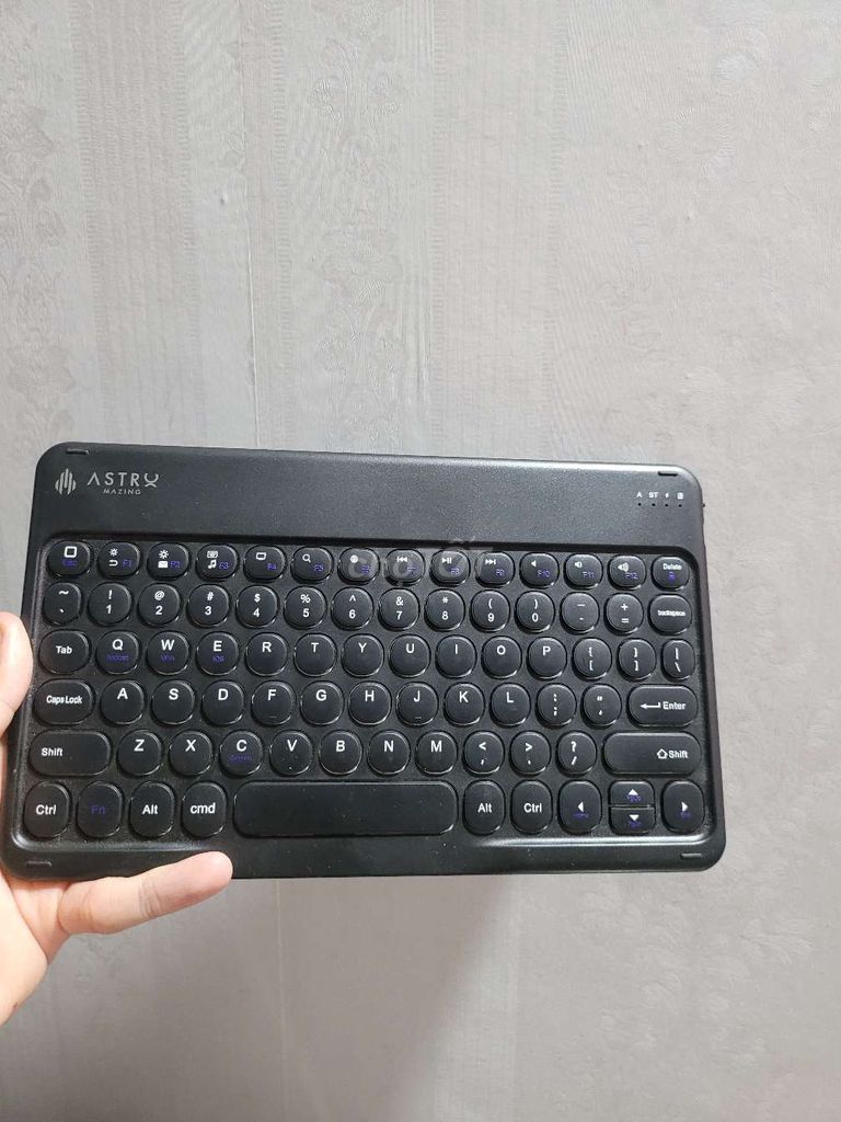 Bàn phím Astry Mazing Bluetooth . Mua bán Phụ kiện (Màn hình, Chuột...) tại Quận Bình Thạnh Tp Hồ Chí Minh được đăng bởi Duy hình 1